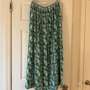 Green Leaf Print Women's Skirt Size Medium